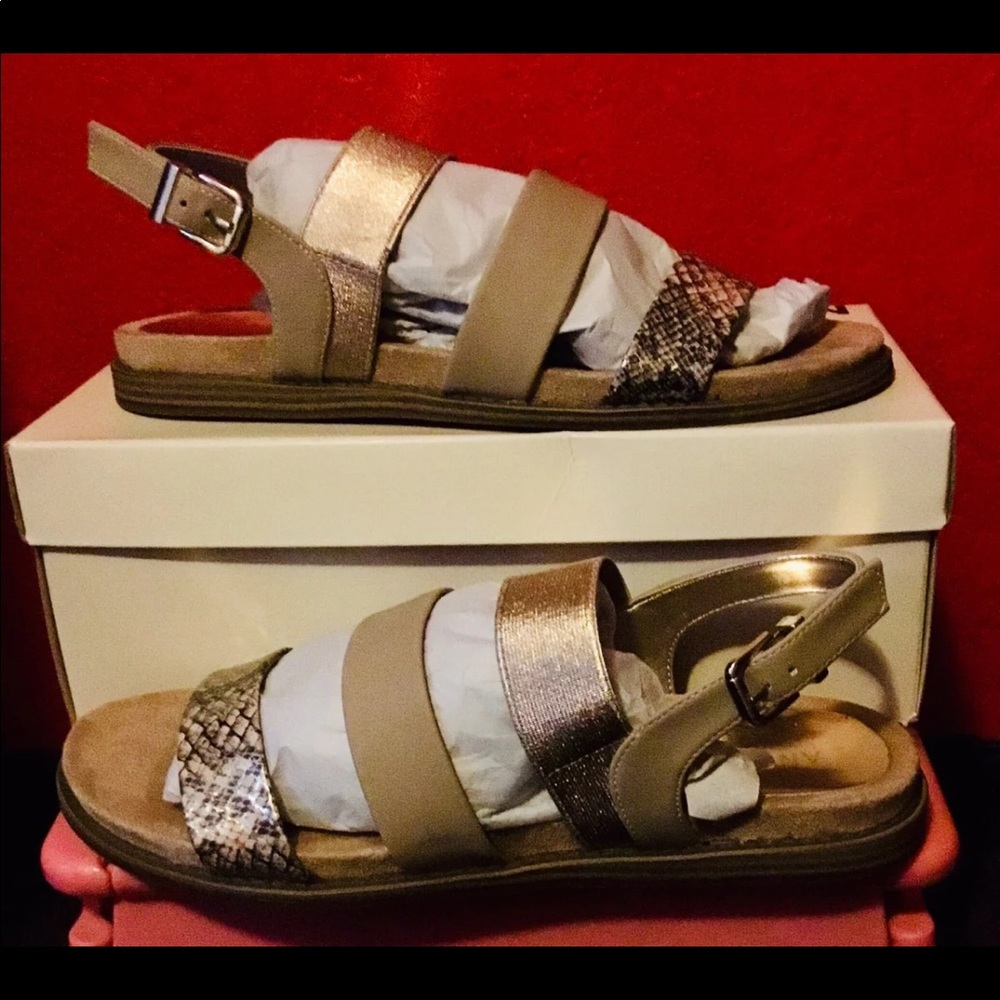 New women’s sandals Anne Klein